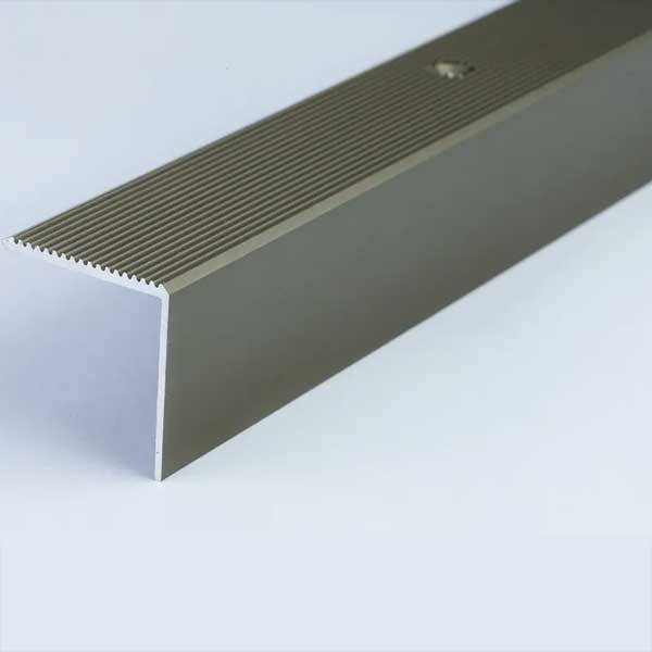 30R Anodised Aluminum Anti Non Slip Stair Edge Nosing Trim