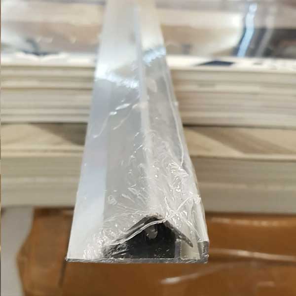Silver Clipper Step Stair Nosing for 7-10mm thick Flooring 